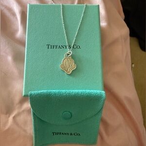 Auth Tiffany and Co. Limited Edition 2019 "Go Women" Pendant Necklace Silver 925